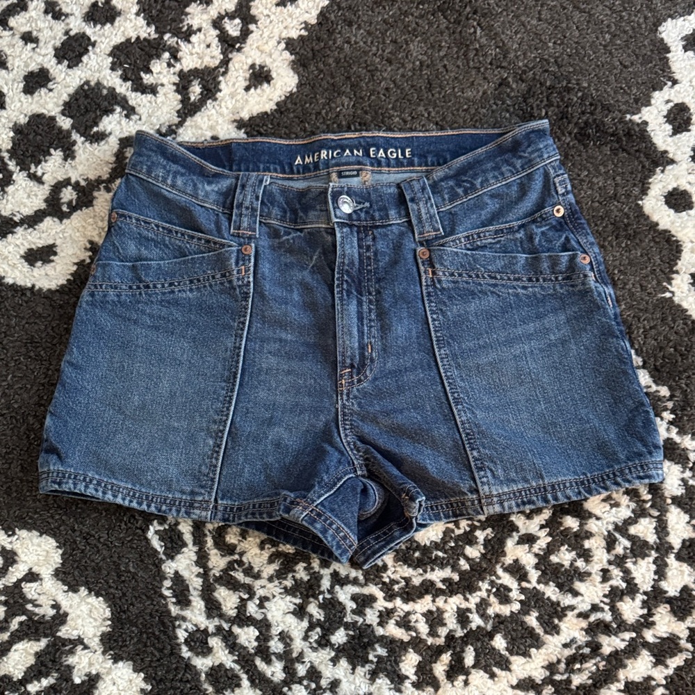 American Eagle Outfitters Women's summer 2025 relaxed Dark Blue Denim Shorts 8